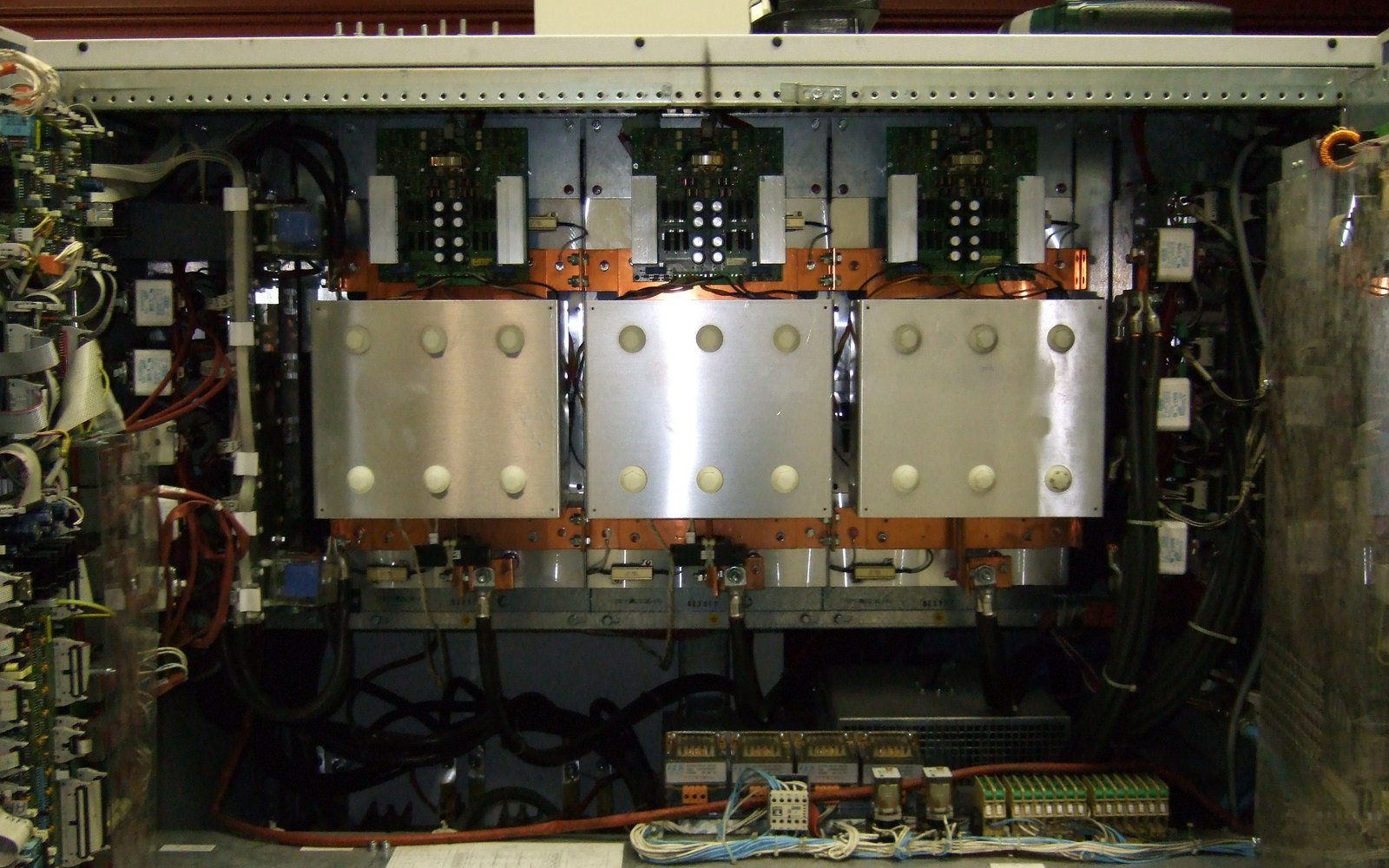 Guide card for UPS Battery Backup for Routers: What Size Makes Sense?